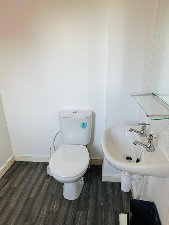 Casa de férias Cozy Stylish House Near Piccadilly Station, Etihad Stadium With Parking, Garden And 900mb Wifi Manchester